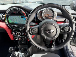 /photos/11305/c13b0917-05fe-4609-a759-fb4b4616e877_i320x240.jpg
